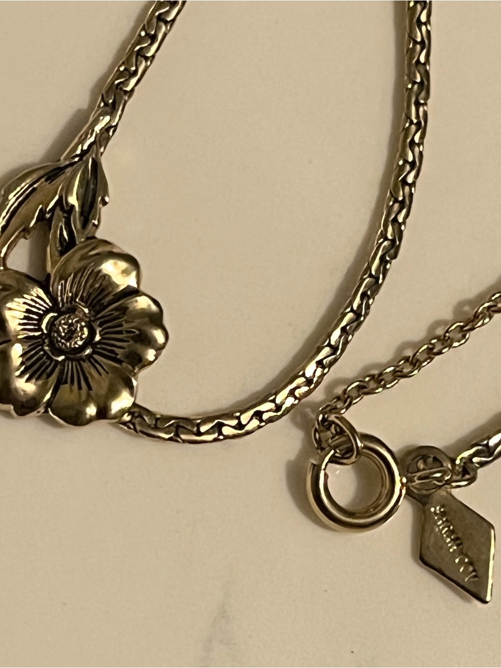 Vintage Sarah Coventry Gold Tone Floral Necklace – Flower & Leaf Pendant